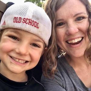 Meet your Posher, Caitlyn